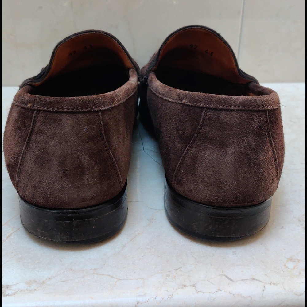 Shoes - Picture 3 of 4